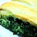Rotolo di pasta sfoglia con ricotta e spinaci