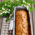 Cake ai fiori d'acacia e mandorle