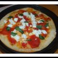 PIZZA MARGHERITA CON MOZZARELLA DI BUFALA