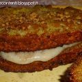Sandwich fritto di pane integrale con crema di[...]
