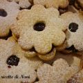 Le ciambelle a forma di fiore farcite con la[...]