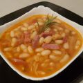 Zuppa di fagioli cannellini e  speck