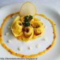 Tortelloni anatra e pere con crema di zucca.