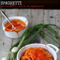 Spaghetti con cipollotti e salsa di peperoncini