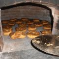 I RAFAIUOLI COTTI NEL FORNO A LEGNA