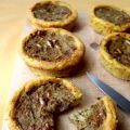 Crostatine di patate con broccoli, salame e[...]
