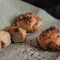 Flaounes, focaccine cipriote al formaggio