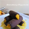 Cannoli dolci di zucca su crema all'amaretto