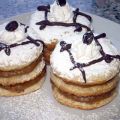 Mini millefoglie con crema al caffè e nocciole