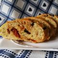 Cantucci con pomodori secchi ed olive