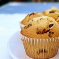 MUFFIN ALLA BANANA CON GOCCE DI CIOCCOLATO[...]