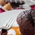 Muffins al cioccolato su vin cotto di fichi