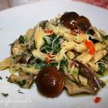 Cavatelli con funghi cardoncelli e marasciuoli[...]