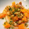 Scamorza grigliata con carote e noci,[...]