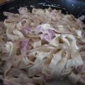 Tagliatelle panna e prosciutto