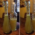 Liquore con fiori di sambuco