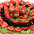 Crostata con crema al limone e frutta fresca