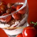 CREMA ALLE CILIEGIE CON AVENA E CIOCCOLATO