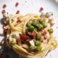 Linguini ai funghi porcini, piselli & speck