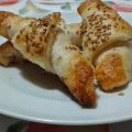 Cornetti di sfoglia ripieni di crescenza e[...]