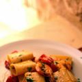 Paccheri con gamberoni, pomodorini confit e[...]