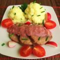 Lingua di mucca alla salsa di mele e vino rosso