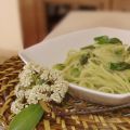 Spaghetti agli asparagi e caprino