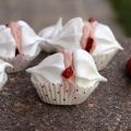 Meringhe con crema alle fragole