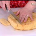 Torta all'ananas meringata