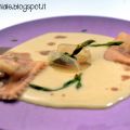 Ravioli al the di rosa canina e bruscandoli[...]