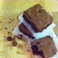 BROWNIES AL CIOCCOLATO FONDENTE E NOCCIOLE