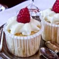 Mini cupcakes al cioccolato bianco e lampone