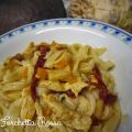 Tagliatelle con bastoncini di pollo, zucca e[...]
