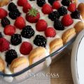 Tiramisù cremoso di yogurt e frutta