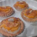 CROSTATINE LIGHT CON CREMA DI AVENA E PESCHE