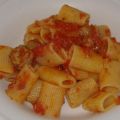 Rigatoni con ragu' di polpette