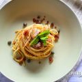Spaghetti con Briciole di Pane Acciughe e[...]