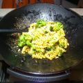 Fusilli broccoletti, acciughe e pinoli