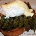Asparagi e uova alla Benedict