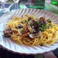 SPAGHETTI con VONGOLE VERACI