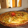 Quiche al brie, speck ed erba cipollina