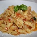 Mezze penne con melanzane al funghetto.