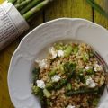 Insalata di grano, asparagi e ricotta
