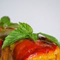 Timballo di peperoni e bucatini olive e capperi