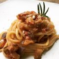 ...spaghetti con melanzane viola, cubetti di[...]