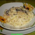 TAGLIATELLE PANNA E FUNGHI