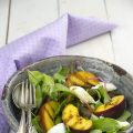 Insalata di pesche grigliate