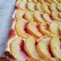SFOGLIATA CON PESCHE E MIELE 
