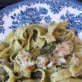 TAGLIATELLE con GAMBERI e CIME di RAPA
