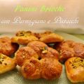 Panini Brioche con Parmigiano e Pistacchi